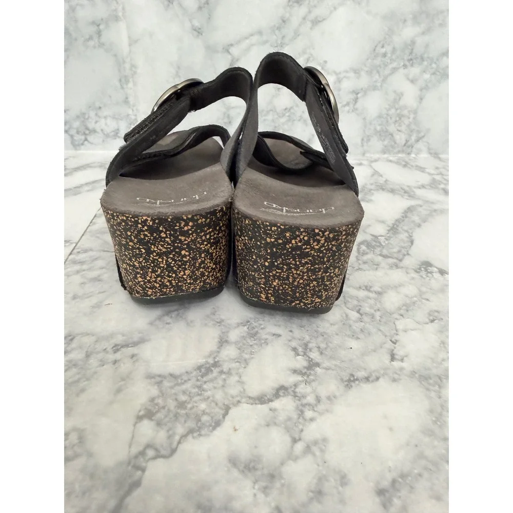 Dansko Wedge Sandals Size 38 Pewter Metallic Leather Buckle Slide Comfort Shoes